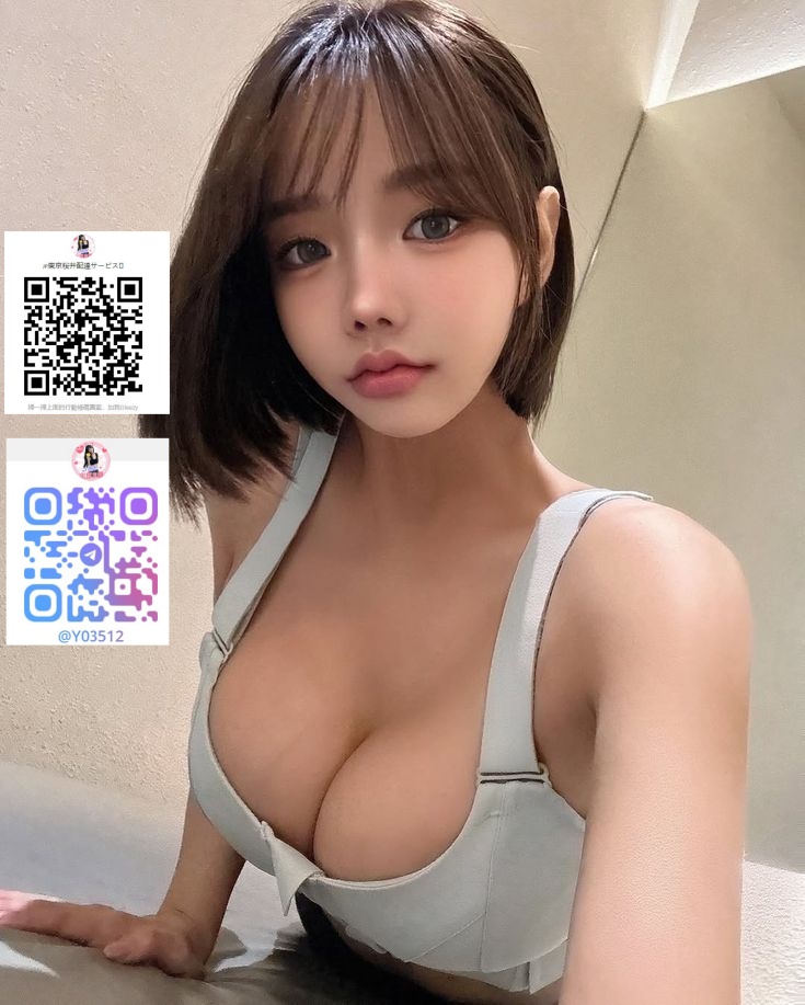 彼女のスタイルはとてもリアルで、豊満なボディラインが魅力的。