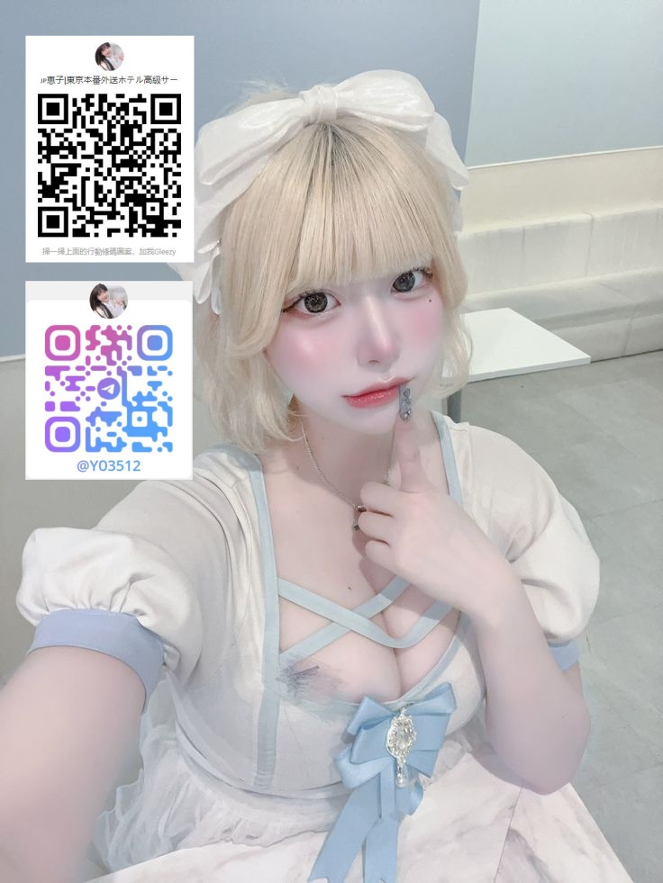 外見はまるで人形のように可愛く無害で、甘えん坊ちょっと小悪魔な一面もあります。